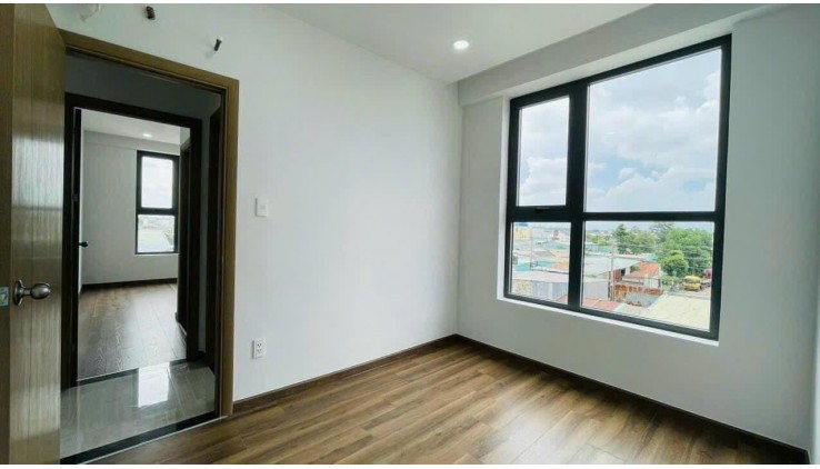 Bán gấp nhà HXH Quận 7 170m2 ngang 4 1T3L nội thất cao cấp sổ sẵn giá 9.45 tỉ